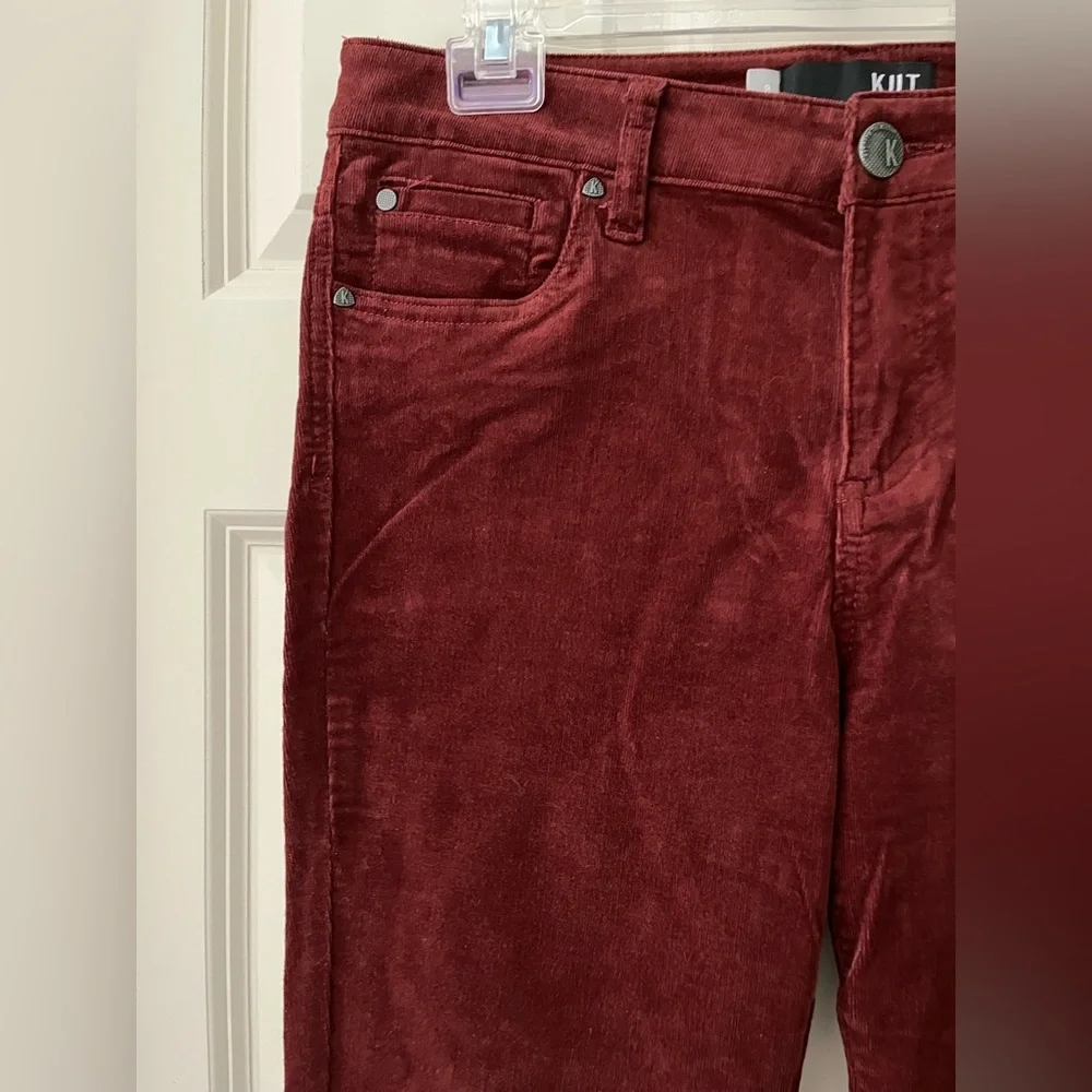 Women’s Kut from the Kloth Karen Corduroy Baby Bootcut pants Burgundy Wine 8